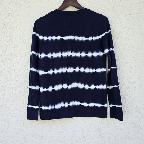 Cotton.Slim fit.Hits at hip.Machine wash. - Picture 3 of 7